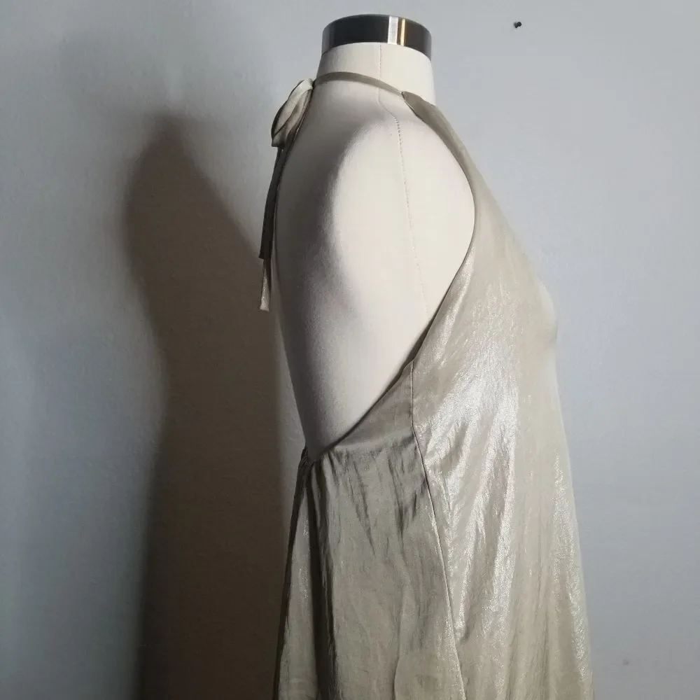 Nouvelle Deidre Liquid Chiffon‎ Halter Trapeze Gown